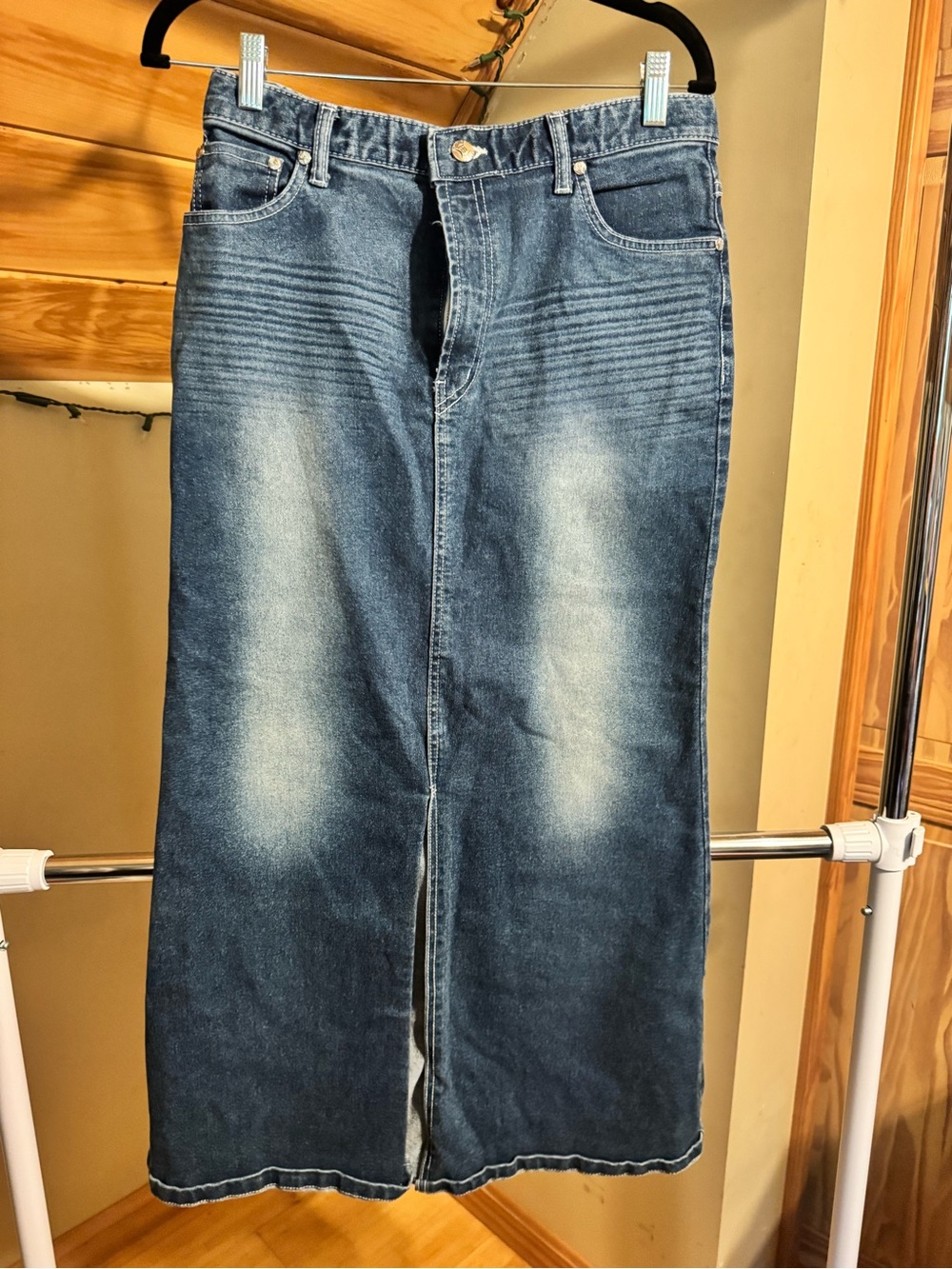 Women's Denim Pencil Skirt in Faded Blue